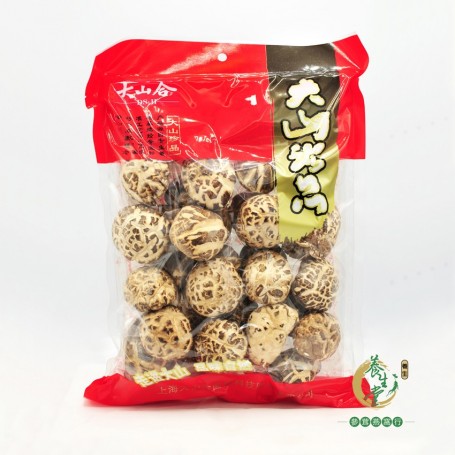 Dried Chinese mushroom